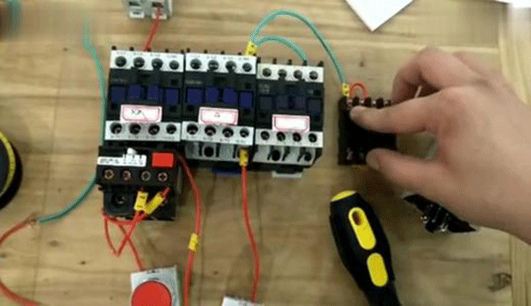 Y系列高壓三相異步電動(dòng)機(jī)的功率控制需要哪些元件？